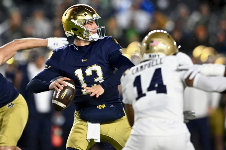 Notre Dame’s Carr trying to ignore hype, produce results